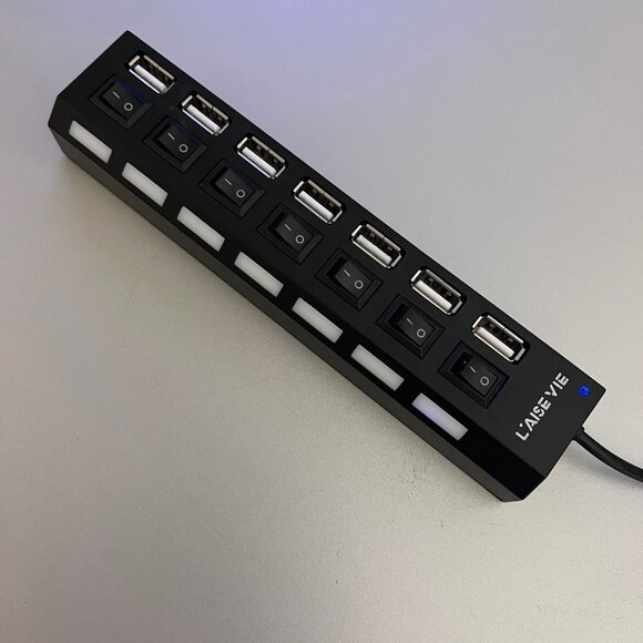7 Port USB 2.0 Hub, USB Port‎ Data Hub with On/Off Switches Very Good Condition - Picture 5 of 6